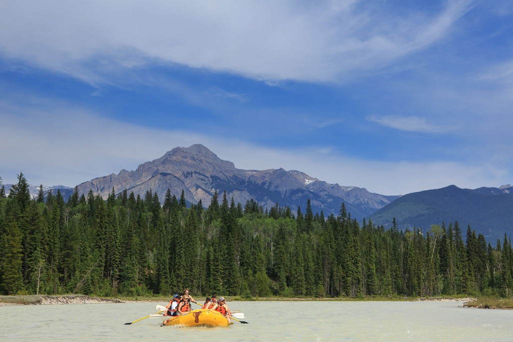 River rafting with Glacier Raft Company in the Canadian Rocky Mountains