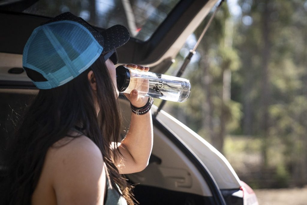 Pack a water bottle when travelling to the mountains to avoid dehydration